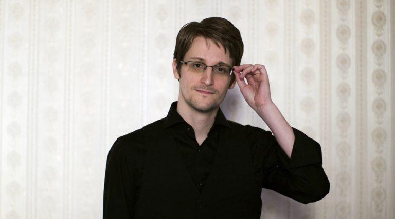 Serang Balik Mantan Direktur CIA, Kemenlu Rusia Perpanjang Masa Suaka Edward Snowden