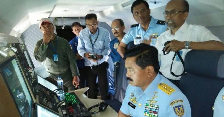 KASAU Tinjau Mission System CN-235 MPA TNI AU