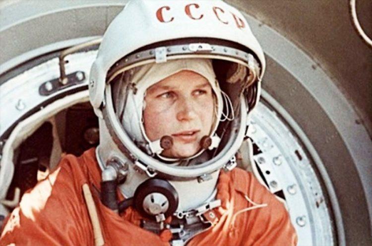 Aleksey Leonov Terbitkan Buku tentang Kematian Yuri Gagarin