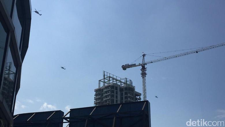 15 Helikopter Seliweran di Langit Jakarta