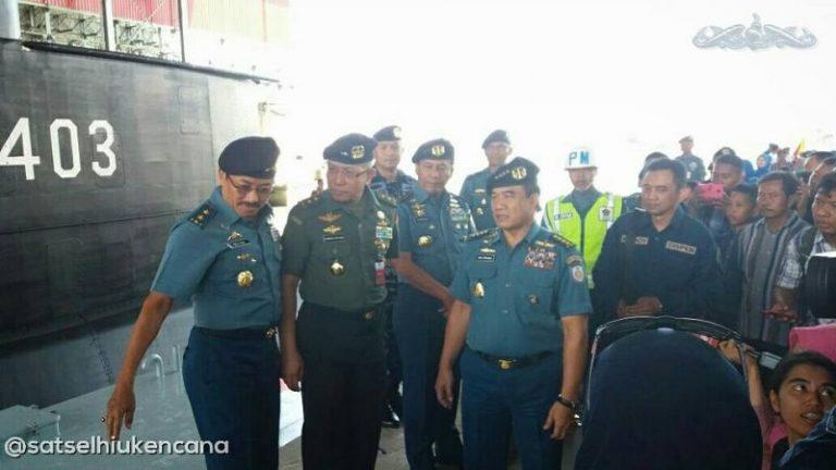 Laksamana Ade Supandi Sambut Kapal Selam KRI Nagapasa