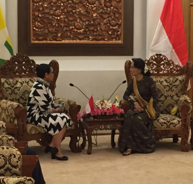 Menlu Retno Marsudi Temui Aung San Suu Kyi