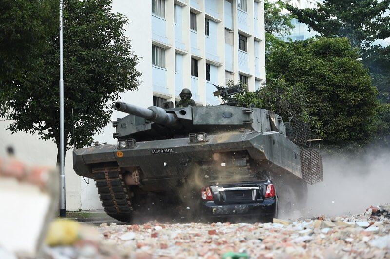 MBT Leopard 2 SG Singapura Gilas Mobil SUV