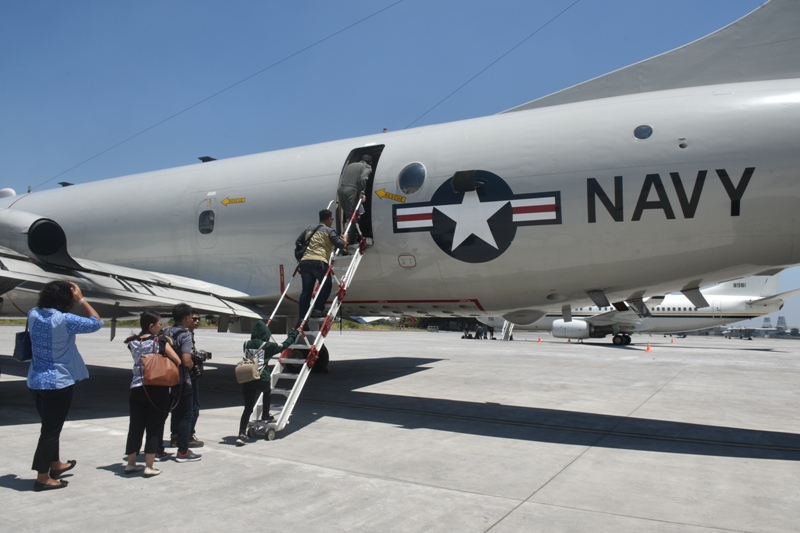 Yuk,Terbang dengan P-3C Orion US Navy