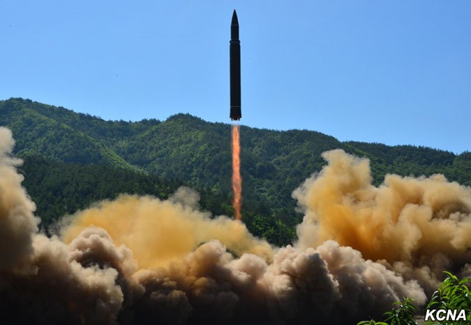 Korea Utara Kembali Tembakkan Rudal Melewati Jepang