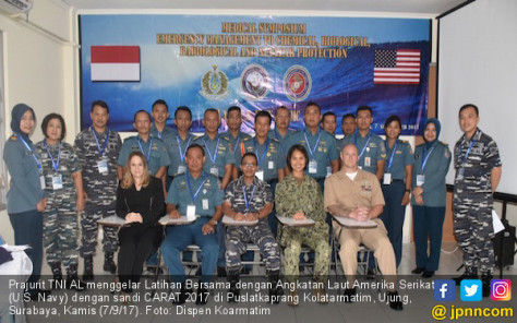 Prajurit TNI AL Terima Pengenalan Senjata Nuklir dalam CARAT 2017