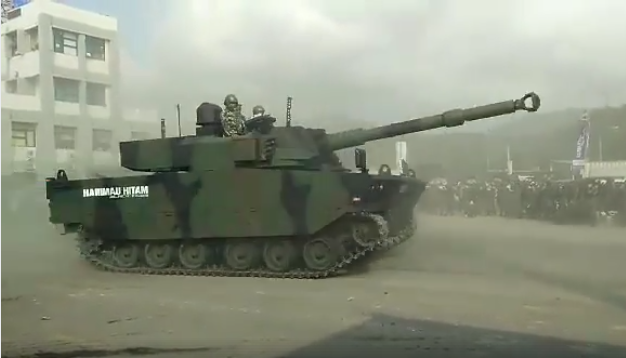 Tank Harimau Hitam Pindad Latihan di Cilegon
