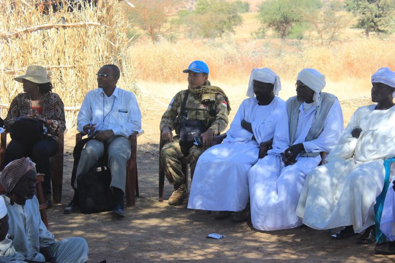 Satgas Indobatt-03 Beri Bantuan Beras dan Alquran di Sudan