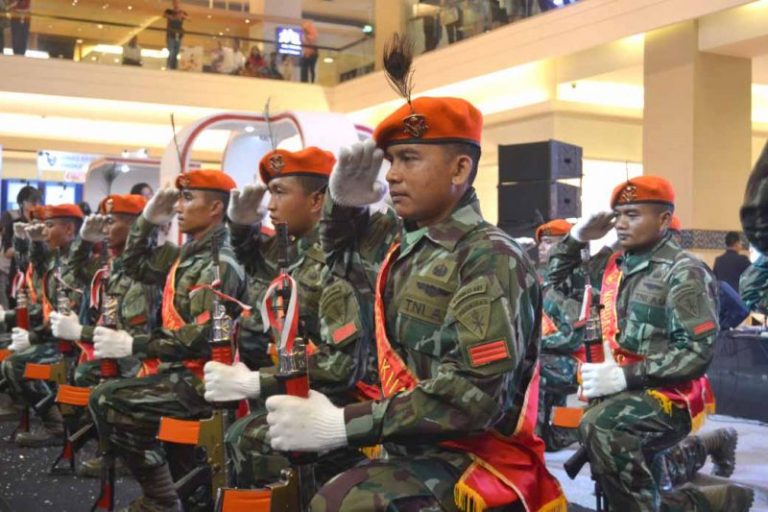 Kolone Senapan Yonko 461 Paskhas di Indonesia Jaya Expo 2017