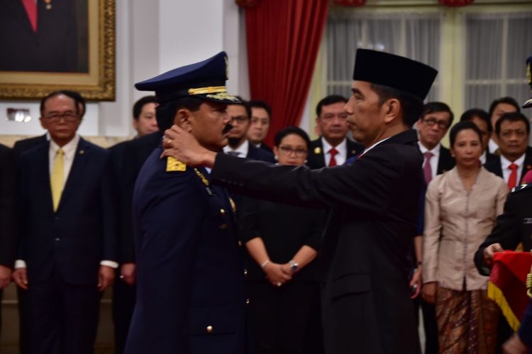 Presiden Jokowi Lantik Marsekal Hadi Tjahjanto Jadi Panglima TNI