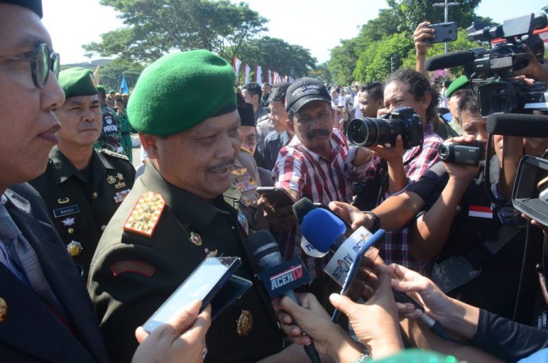 TNI Tetap Merakyat dan Menjaga Netralitas