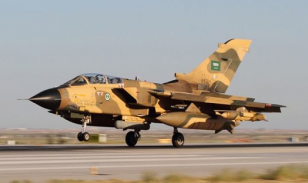 Bomber Tempur GR4 Tornado Arab Saudi Kecelakaan di Yaman