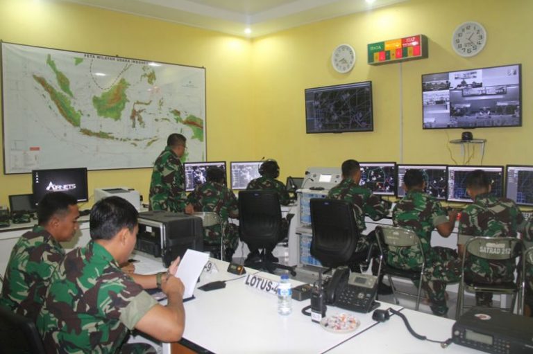 Komandan Satrad 212 Ranai Tinjau Kesiapan Alutsista Radar