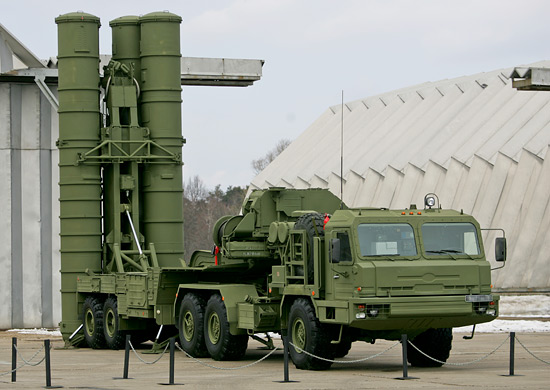 Rusia Kirim Resimen Pertama Rudal S-400 ke China