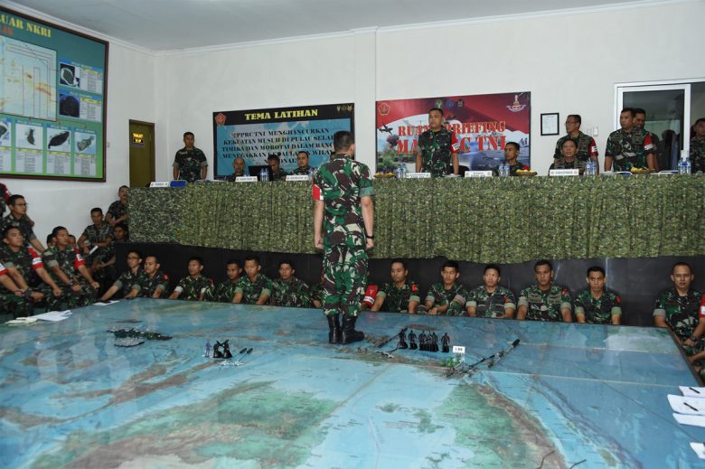 Uji Rencana Operasi PPRC TNI di Tactical Floor Game