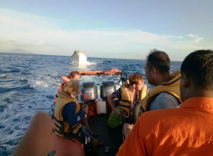 Lanal Sabang dan Tim SAR Evakuasi Tiga WNA di Pulau Rondo