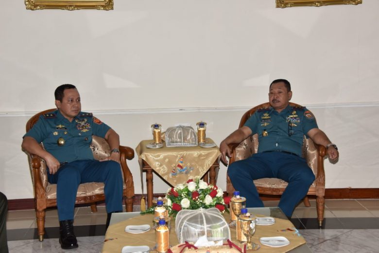 Pangkoarmada II Terima Kunjungan Danjen Akademi TNI
