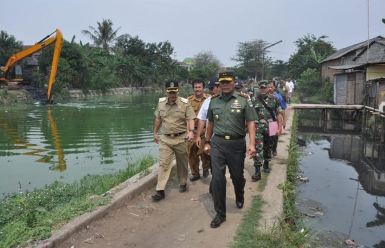 Pangdam Jaya Tinjau Pemeliharaan Sungai-Situ di Bekasi dan Depok