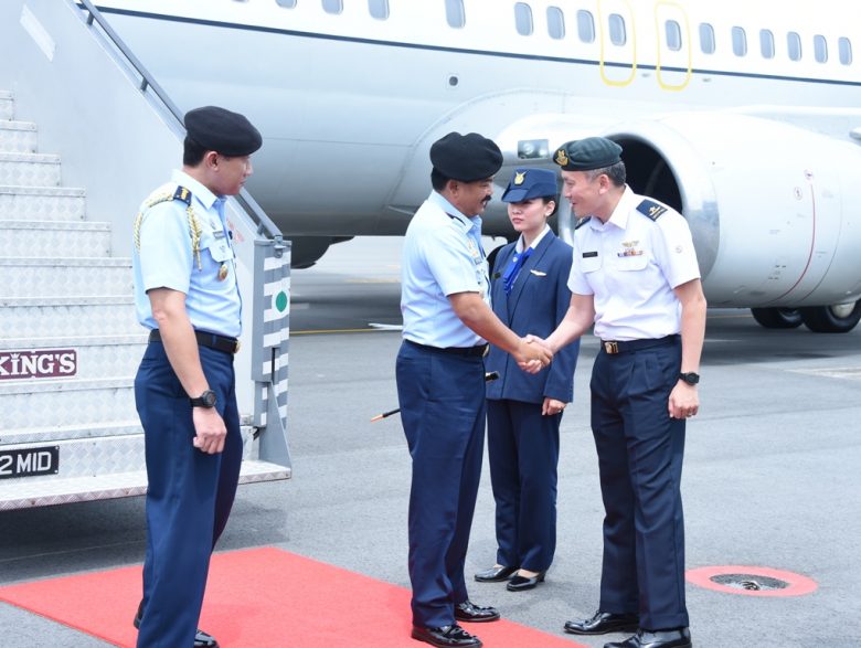 Panglima TNI Tiba di Paya Lebar Air Force Base Singapura