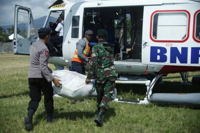 Bantuan Logistik Korban Gempa Lombok Disalurkan Melalui Udara