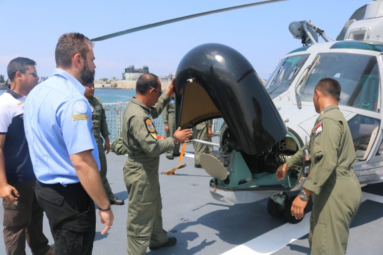 Officer UN Inspeksi Helikopter AS 365 Dauphin