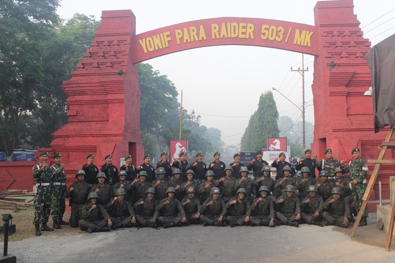 Tradisi Masuk Satuan Yonif Para Raider 503 Kostrad