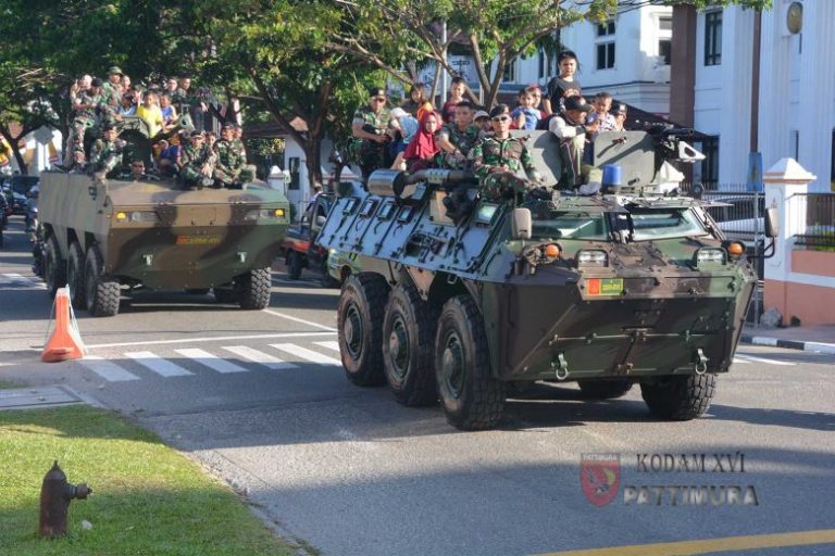Joy Ride Ranpur TNI AD di Pameran Alutsista Kota Ambon – Militer.or.id