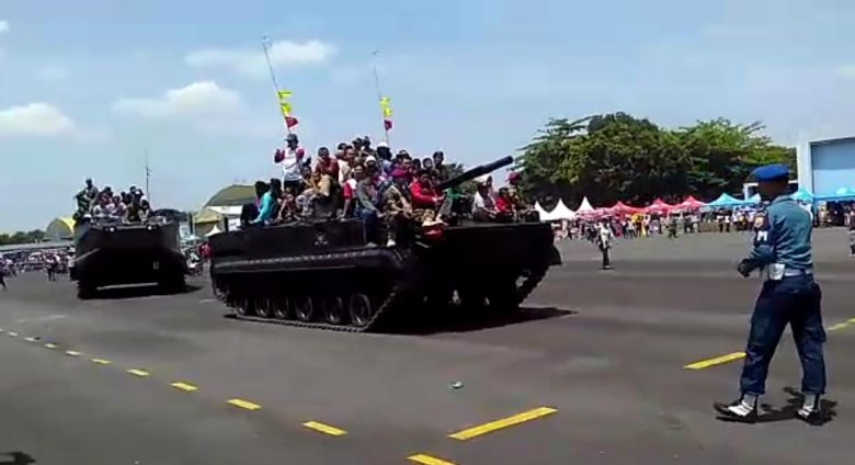 Pameran Alutsista HUT TNI Ke 73 di Semarang – Militer.or.id
