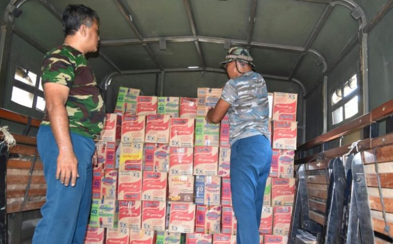 Lantamal V Kirim Bantuan Korban Gempa ke Pulau Sapudi – Militer.or.id