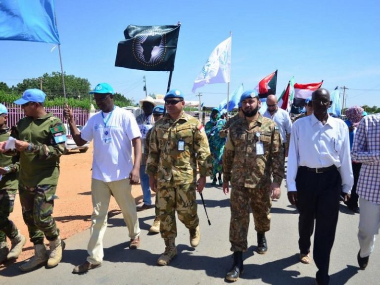 Yon Komposit TNI Ikuti Peringatan UN Day di Darfur – Militer.or.id
