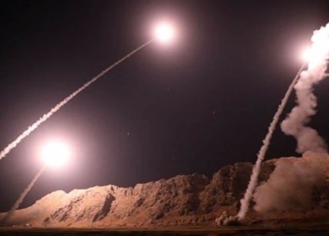 Iran Lancarkan Serangan Rudal Terhadap Teroris di Suriah