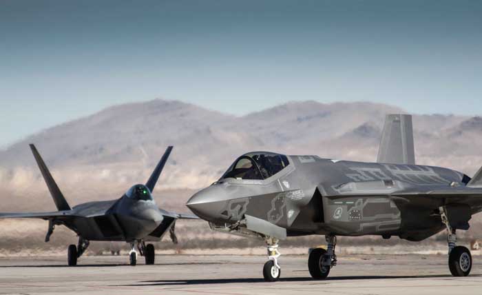 Apakah Jet Tempur Siluman Amerika akan Merevolusi Perang Udara?