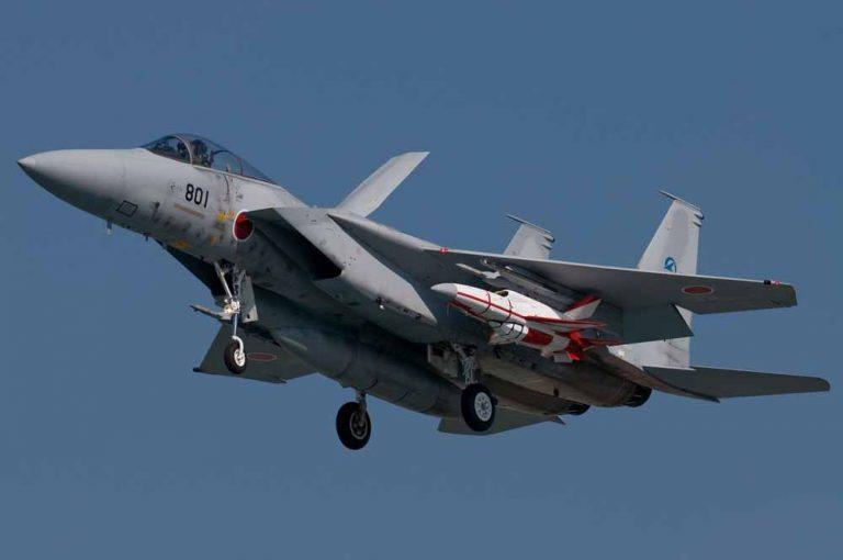 F-15 Jepang Mendarat Darurat di Pangkalan Udara Amerika