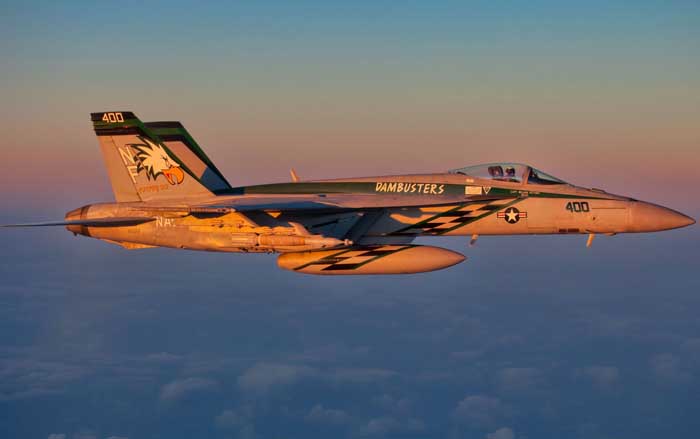 F/A-18 Hornet Amerika Jatuh di Laut