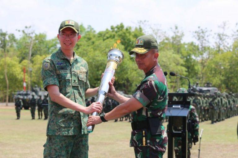 KSAD Tutup Latma TNI AD dan Singapores Armed Force di Situbondo