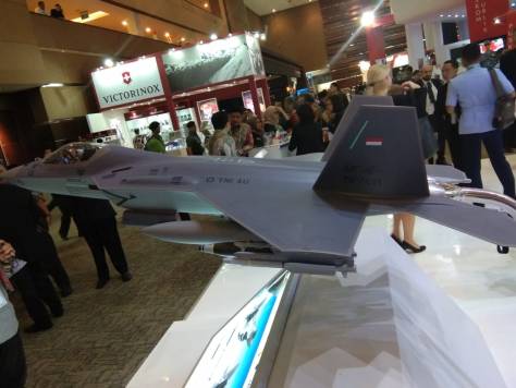 KF-X IF-X di Indo Defence 2018 (Gombal Jaya) 2
