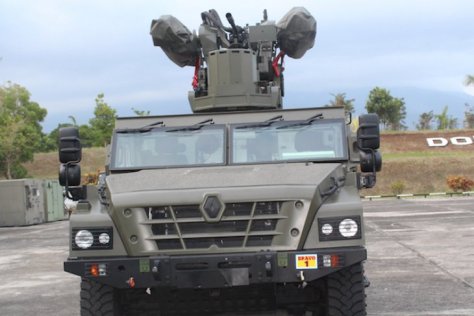 MPCV (Multi-Purpose Combat Vehicle) berbasis Sherpa dengan sistem senjata peluncur peluru kendali darat-udara anti serangan udara jarak pendek Mistral. (Antara)