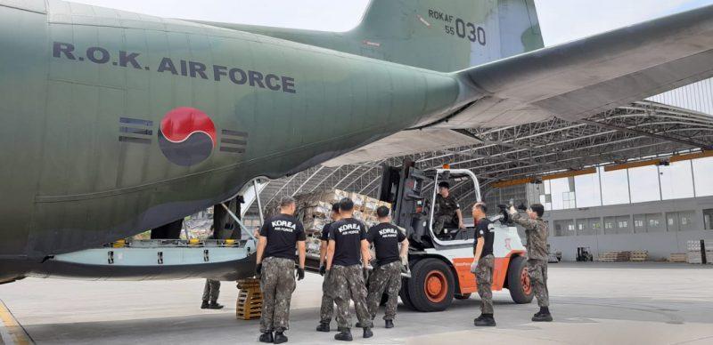 Satgasud TNI AU Distribusikan Bantuan Kemanusiaan Gempa Palu