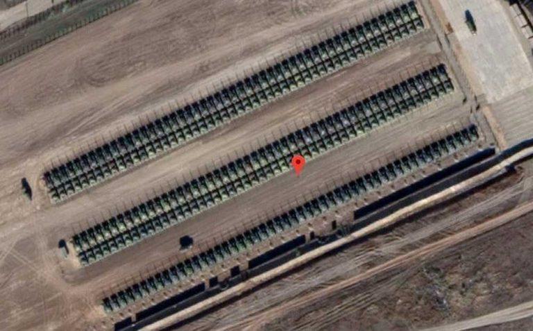 Citra Satelit Tunjukkan Ratusan Tank Rusia Berada di Dekat Perbatasan Ukraina