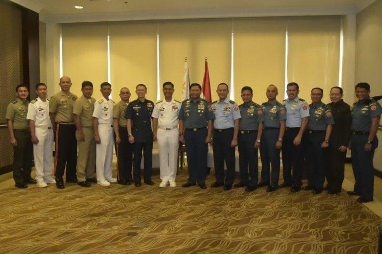 Kasum TNI Courtesy Call dengan Pangab Filipina