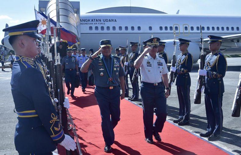 Kasum TNI Tiba di Villamor Air Force Base Filipina