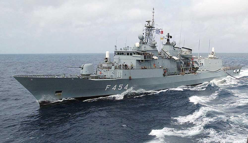 Menteri Pertahanan Yunani Minta Rakyatnya Iuran Beli Kapal Perang