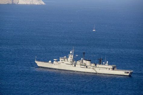 HS Navarinon, salah satu fregat milik AL Yunani. (Shutterstock)