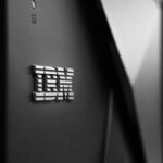 Dinamika Pasar AI: Claude Code Anthropic Tantang Model Bisnis Modernisasi Legacy IBM yang Miliar Dolar