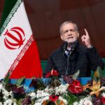 Iran: Presiden Pezeshkian Minta Maaf atas Penindakan Demonstran di Tengah Peringatan Revolusi