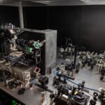 Microsoft Resmi Ungkap Project Silica, Solusi Penyimpanan Data Kaca 4,8 TB Tahan 10.000 Tahun