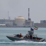 Kapal Tanker Dihantam Proyektil di UEA, AS Mulai Kawal Pelayaran di Selat Hormuz